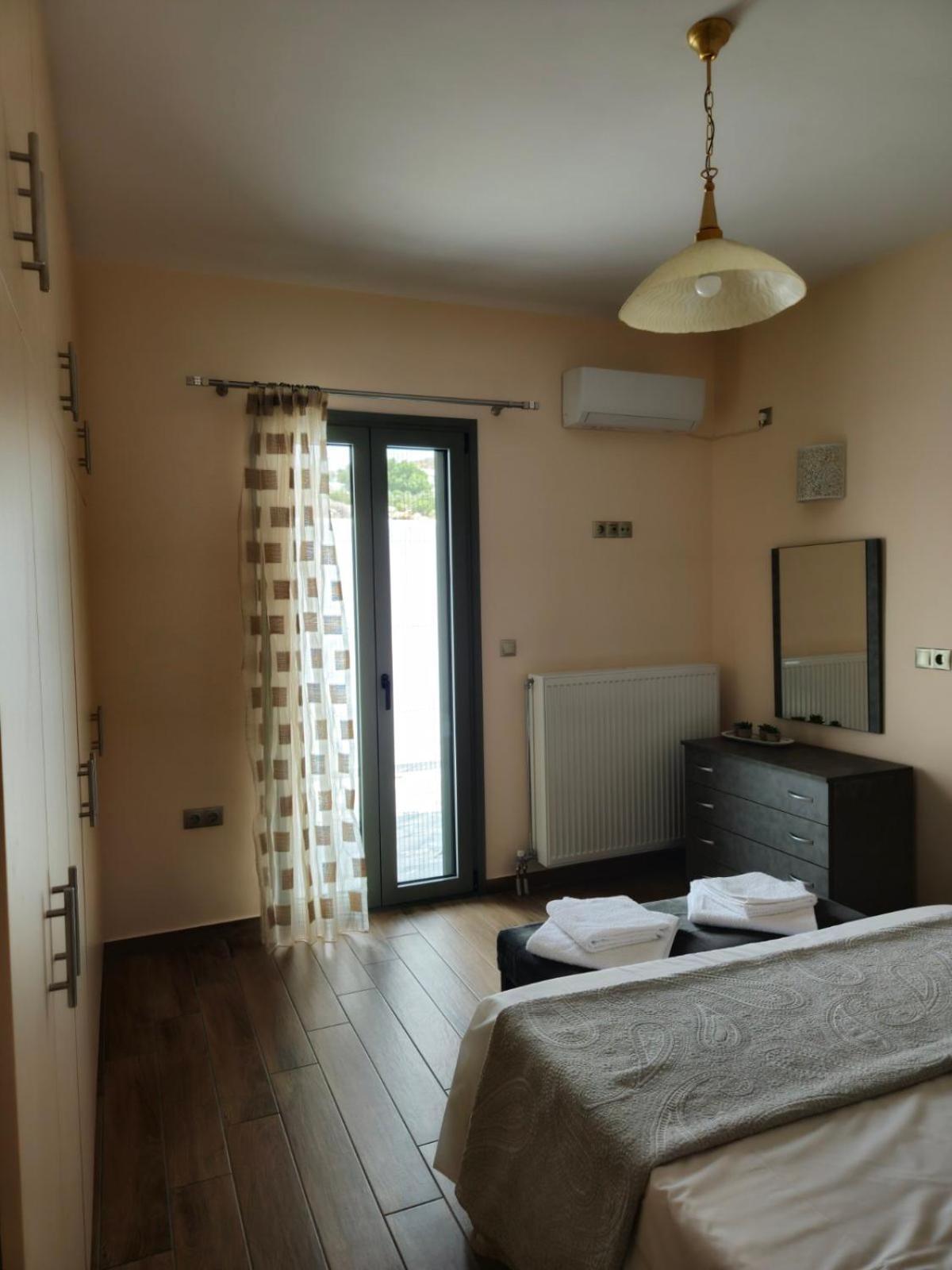 Αegean Εyes Apartment Тинос Екстериор снимка